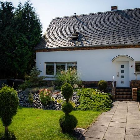 Unterschlupf Radeberg Mit Garten & Whirlpool Екстер'єр фото