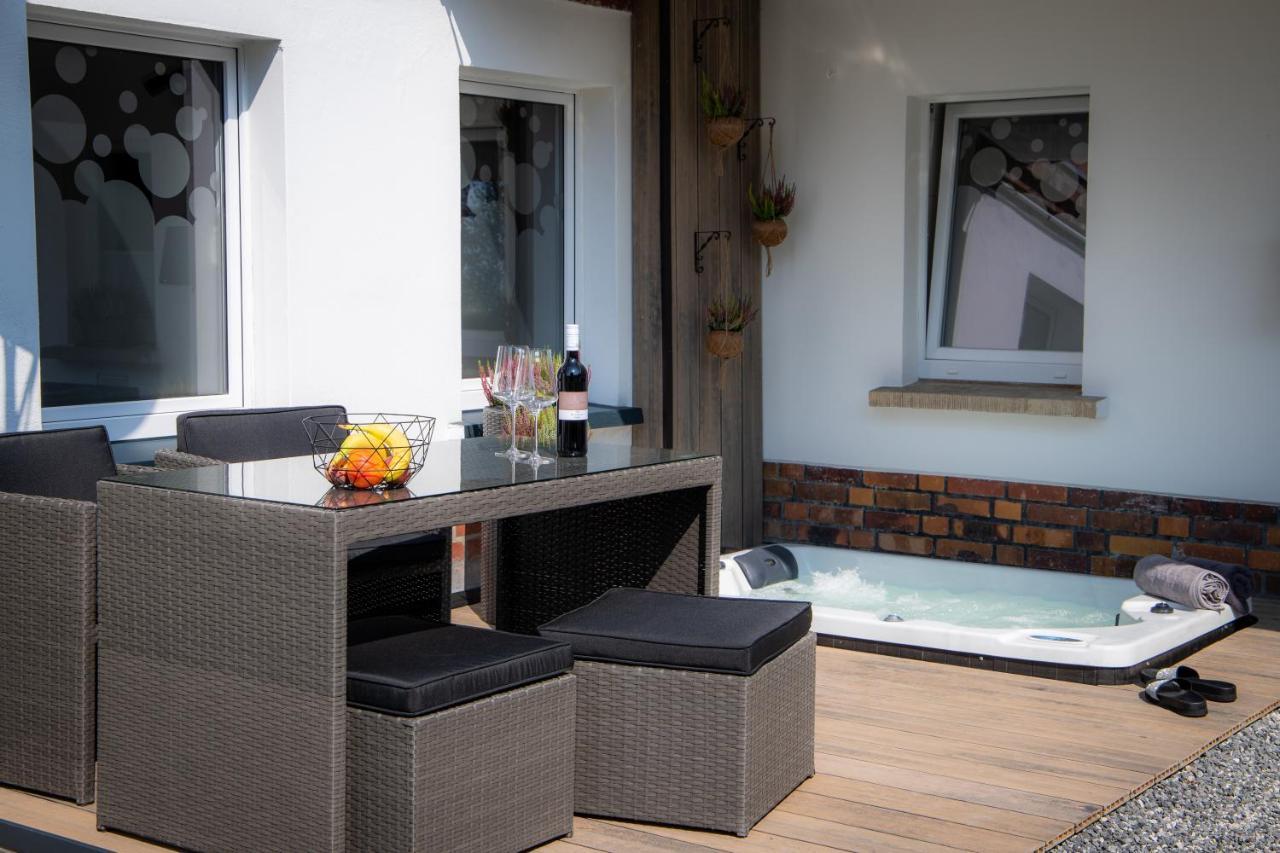 Unterschlupf Radeberg Mit Garten & Whirlpool Екстер'єр фото