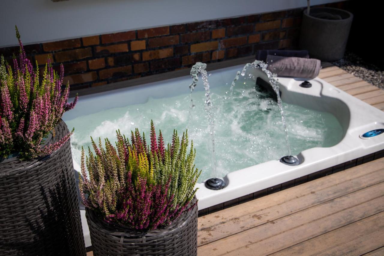 Unterschlupf Radeberg Mit Garten & Whirlpool Екстер'єр фото